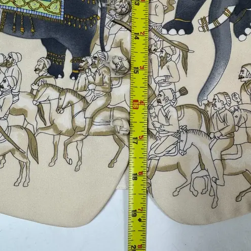 Vintage Emanuel Ungaro 100% Silk Vest Indian Elephant Motif Women's 8 Buttons Black