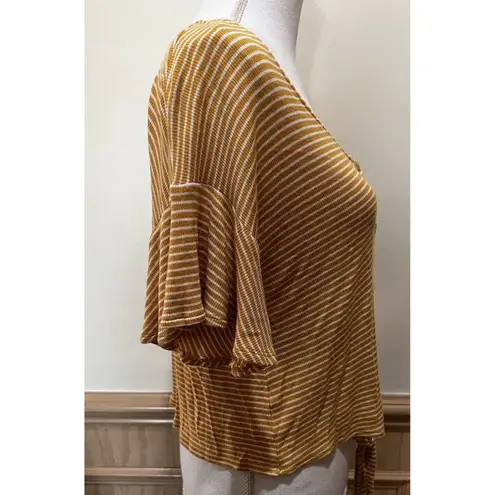 Chance or Fate ~ Flare Short Sleeve, Front Ties ~ Size Medium ~ Gold Yellow