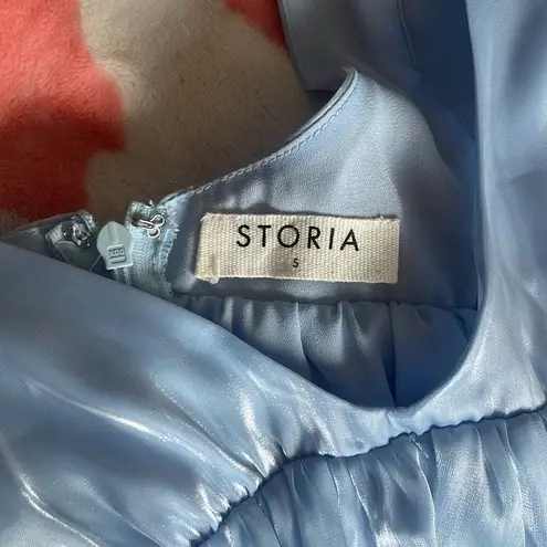 Cinderella  dress NWOT Storia