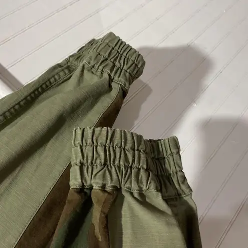 AR SRPLS pants camouflage‎ zippered pockets joggers green camo size 2 elastic