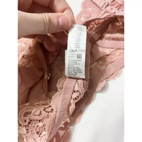 Hanro Moments Lace Bra Bralette Size 32D Sweet Pepper Luxury Intimates Lingerie Pink