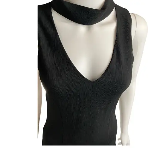 Belle Badgley Mischka Black Sleeveless Choker Neck V-Neck Party Cocktail Dress