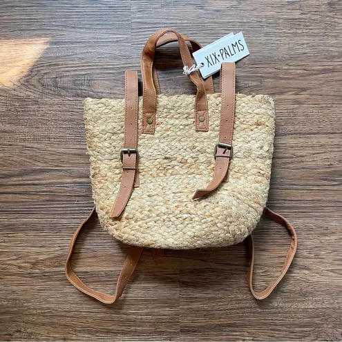 NWT XIX PALMS Shorebreak Picnic Cooler Bag Backpack Woven Straw Boho Bag Tan