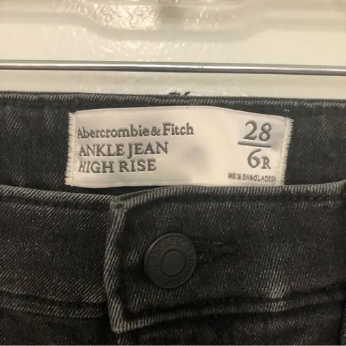Abercrombie & Fitch  Jeans High Rise Ankle Length Stars 28/6R