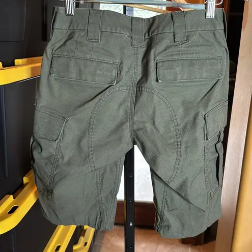 FIRST TACTICAL WOMEN'S V2 TACTICAL SHORTS OLIVE GREEN SIZE 4