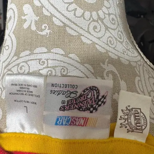 Y2K M&M Kyle Busch NASCAR Baby Tee Vintage Retro Racing Tee Streetwear Yellow Size L