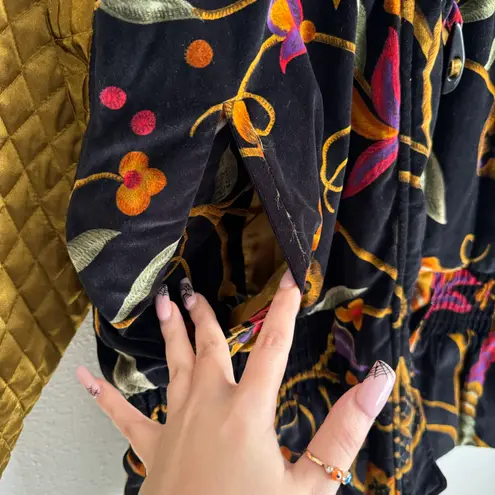 London Fog Vintage Black Gold Velvet Quilted Toggle Button Paisley Bird Jacket