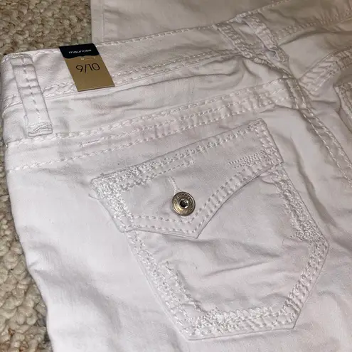 Maurice's  White Denim Jean Capris