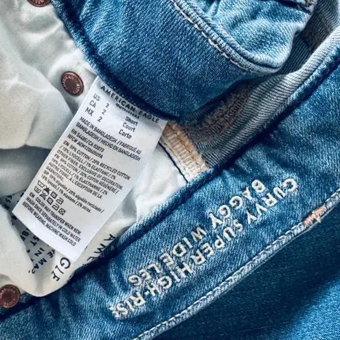 American Eagle Curvy Super High Rise Baggy Wide Leg Jeans 2 Short Distressed Blue