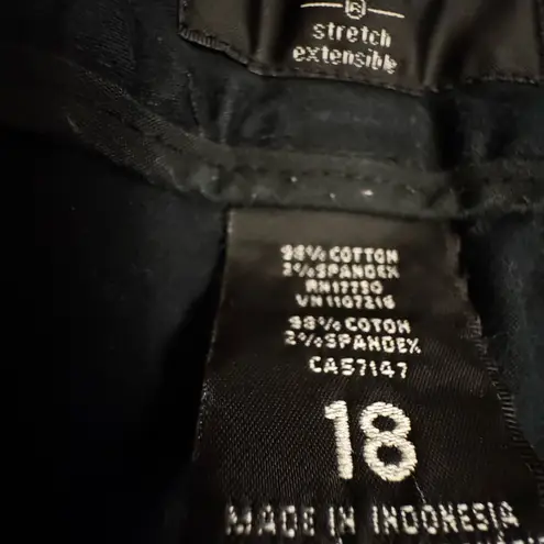 Mossimo Supply Co Black Short Shorts 2 front pockets Size 18