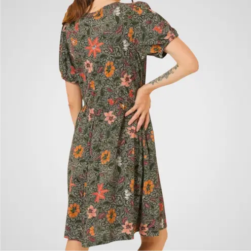 FatFace NWOT Fat Face Nell Black / Green Floral
Jersey Dress Size 14