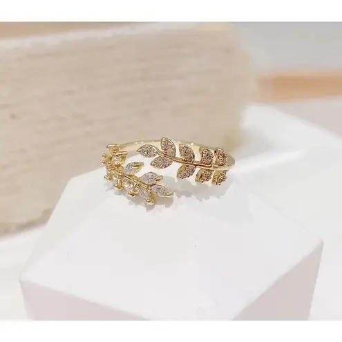 Boutique NEW Women's 14k Gold‎ Filled Solid Leaf Simulated Diamond Adjustable Ring