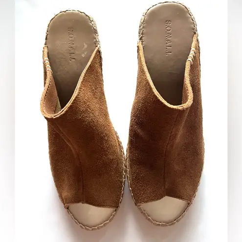 SONALI Tan Suede Peep