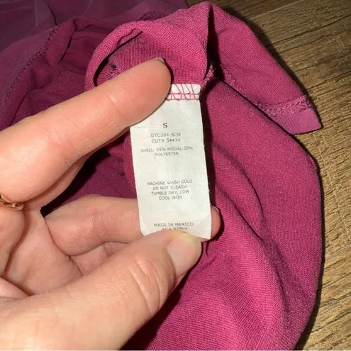 Green Envelope Los Angeles Tank Top Red