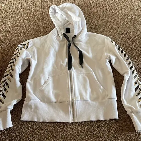 Style Reform Women’s White Zip Up Arrow & Stripe Hoodie Sweatshirt White