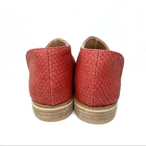 Catherine Malandrino Rust Snake Print Flats 6.5