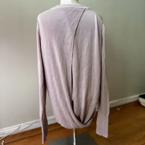 Lululemon Bring It Backbend Sweater Porcelain Pink Cashmere P2P 21” Sz 4 FLAWED