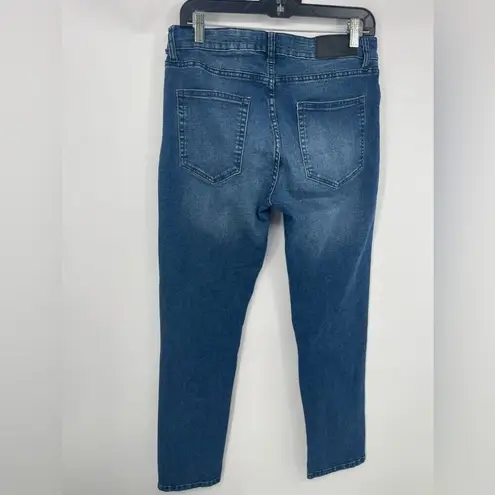 Tahari woman's blue jeans size 30