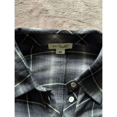 Simply Noelle Simply Noelle Flannel Button-up with Pockets Rolled Sleeves Size M
