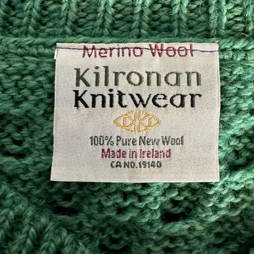 Kilronan Knitwear 100% Merino Wool, Kelly green, cable knit, 3 buttons, Sz S Green