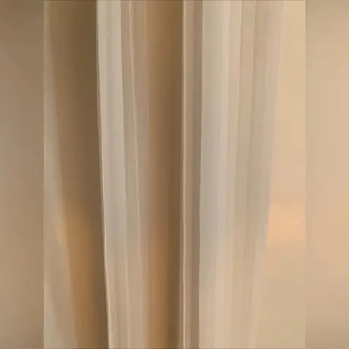 Cynthia Steffe Eden Sleeveless Cream Pleated Maxi Gown Size 4 - NWT