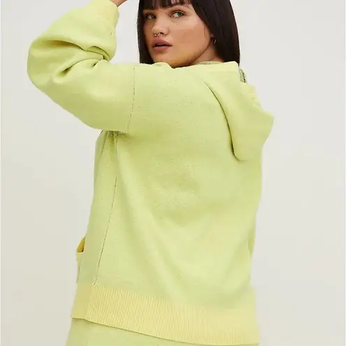 Torrid  Crop Sweater Hoodie Luxe Cozy Lovesick Heart Yellow Broken Lightning NWT