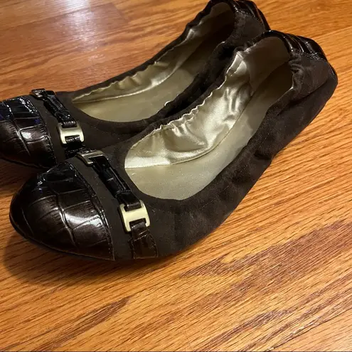 Tahari  Veronica Brown leather ballet flat in Size 6-1/2.