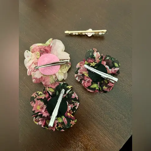 Flower hair clips Black