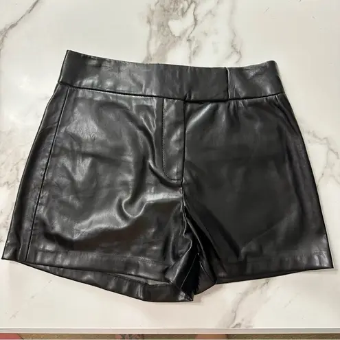 NWT House of Harlow 1960 Vegan Leather Black Shorts & Crop Top Size 8