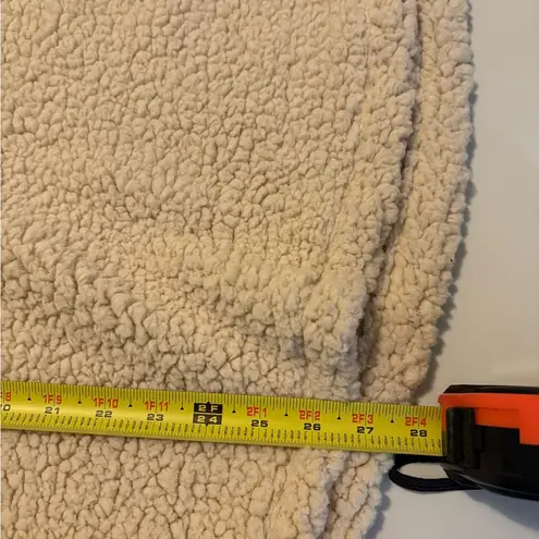 PINK - Victoria's Secret Pink (Victoria’s secret) Sherpa Pullover Super Soft NWT Oversized XL 🐑🤍‎ 0327