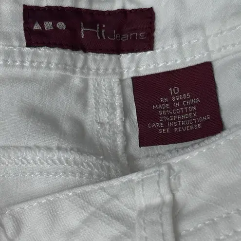 D. Jeans White Denim Floral Embroidered Hi Jeans Women Size 10 Straight Leg Boho Flower