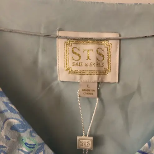 Sail To Sable NWT Tuckernuck V-Neck Smock Waist Top in Blue Floral Size Large
