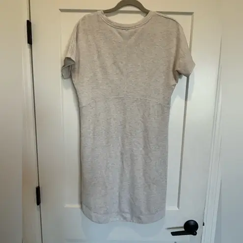 Tek Gear  drytek athletic style dress pockets light grey size medium