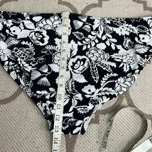 Monet Artesands black white floral Cantata Forte  Mid rise bikini bottoms, 20+