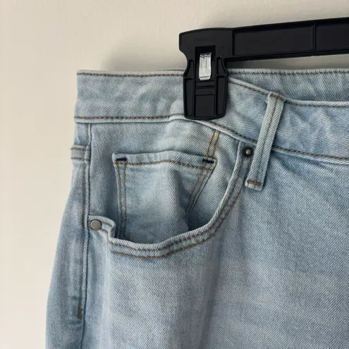 Driftwood Colette Stretch Denim Embroidered Daisy Cropped Straight Leg Jean