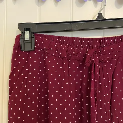 Women’s polka dotted pull on capri casual comfy pants lace hem 30” waist Purple