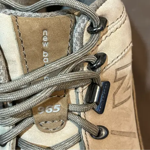 New Balance  965 Womens 6.5 D Leather Waterproof Hiking Shoes WW965BR TAN BROWN