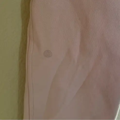 Lululemon  high rise Scuba jogger pant sz 4 in Strawberry Milkshake