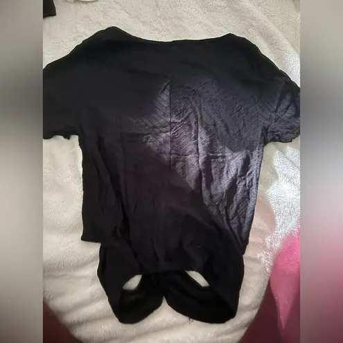 Heart & Hips Black Tie Front Short Sleeve Tee