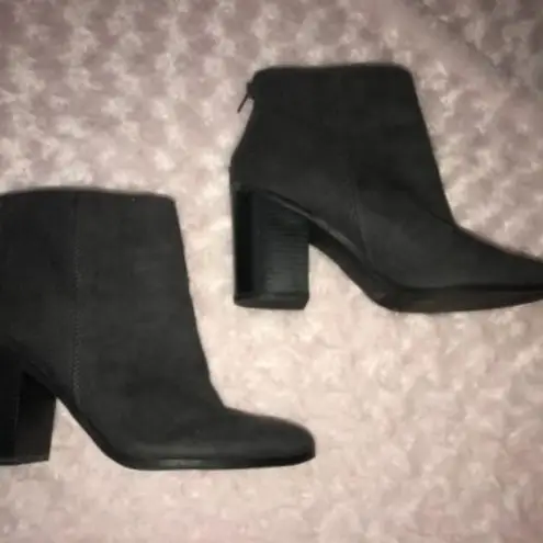 American Eagle  WOMEN'S GRAY BACK ZIP BLOCK HEEL ANKLE BOOTIES SIZE 9.5