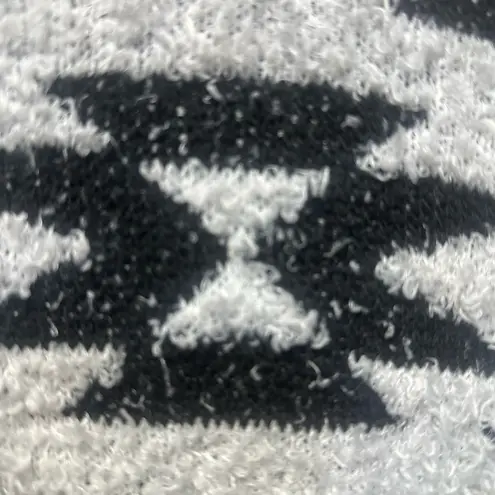 Aztec Patterned Open Cardigan S/M Pale Gray Black and Southwestern Color Block Size M