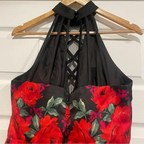 Dear Moon  Halter Dress Black with Red Roses Size 9 Homecoming Wedding Night Out