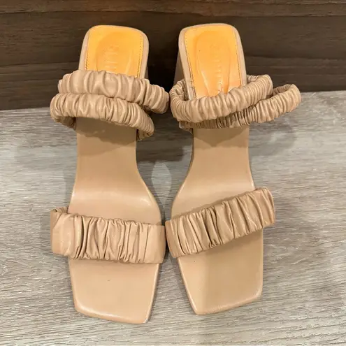 Schutz Lirah Nappa Leather Sandals Size 9 Honey Beige