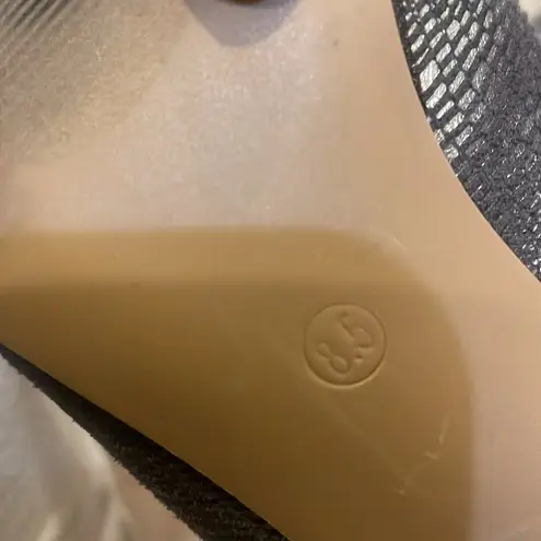 Very G charcoal gunmetal mermaid style scale block heeled boots size 8.5