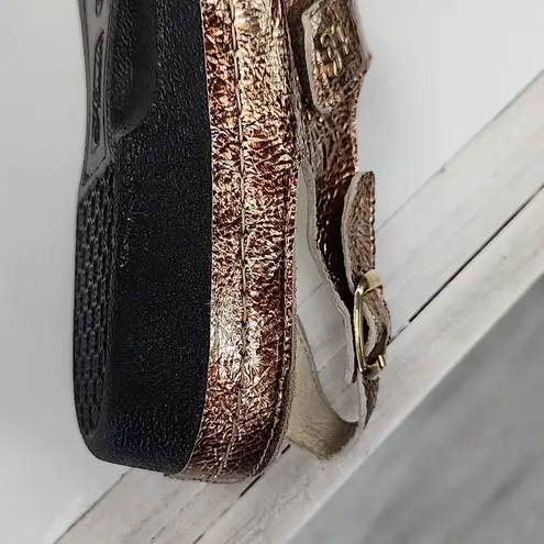 Helle MADE IN SPAINvelcro entry walking sandal silver/gold metallic leather41/10 Gold