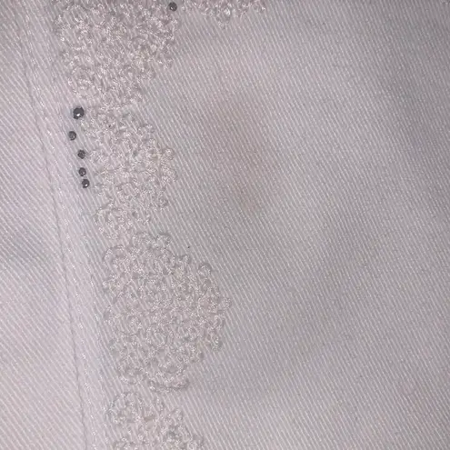 Gloria Vanderbilt Amanda Women's 16 White Bermuda Shorts All Around Slimming