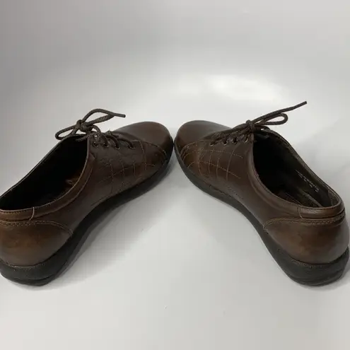 Dansko brown leather lace up shoes size 41