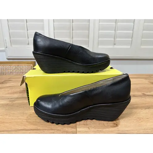 Fly London Yaz Idra Wedges Black Mousse Size 8/8.5 US 39 EU NIB Leather