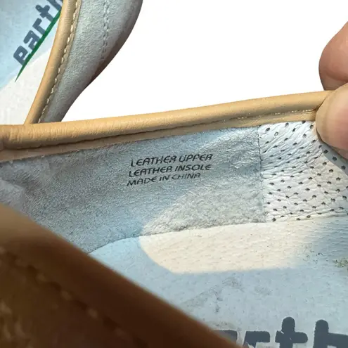 Earth Shoes Womens Size 6B Cream Beige Intrigue Leather Mary Jane Comfort Flats Tan