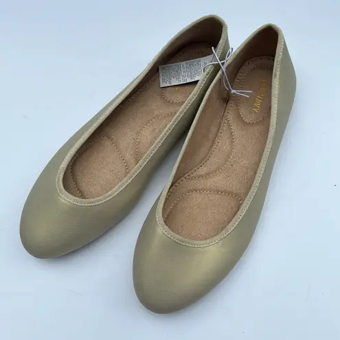 Old Navy  Women’s Gold  Soft Ballet Flat Sz 10